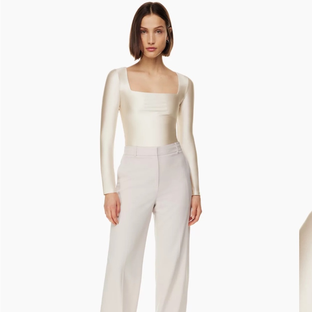 NWT  Babaton Satinette Squareneck Longsleeve
